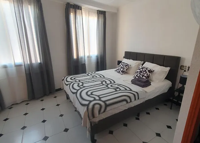 Spacious Home For A Large Group Or Family